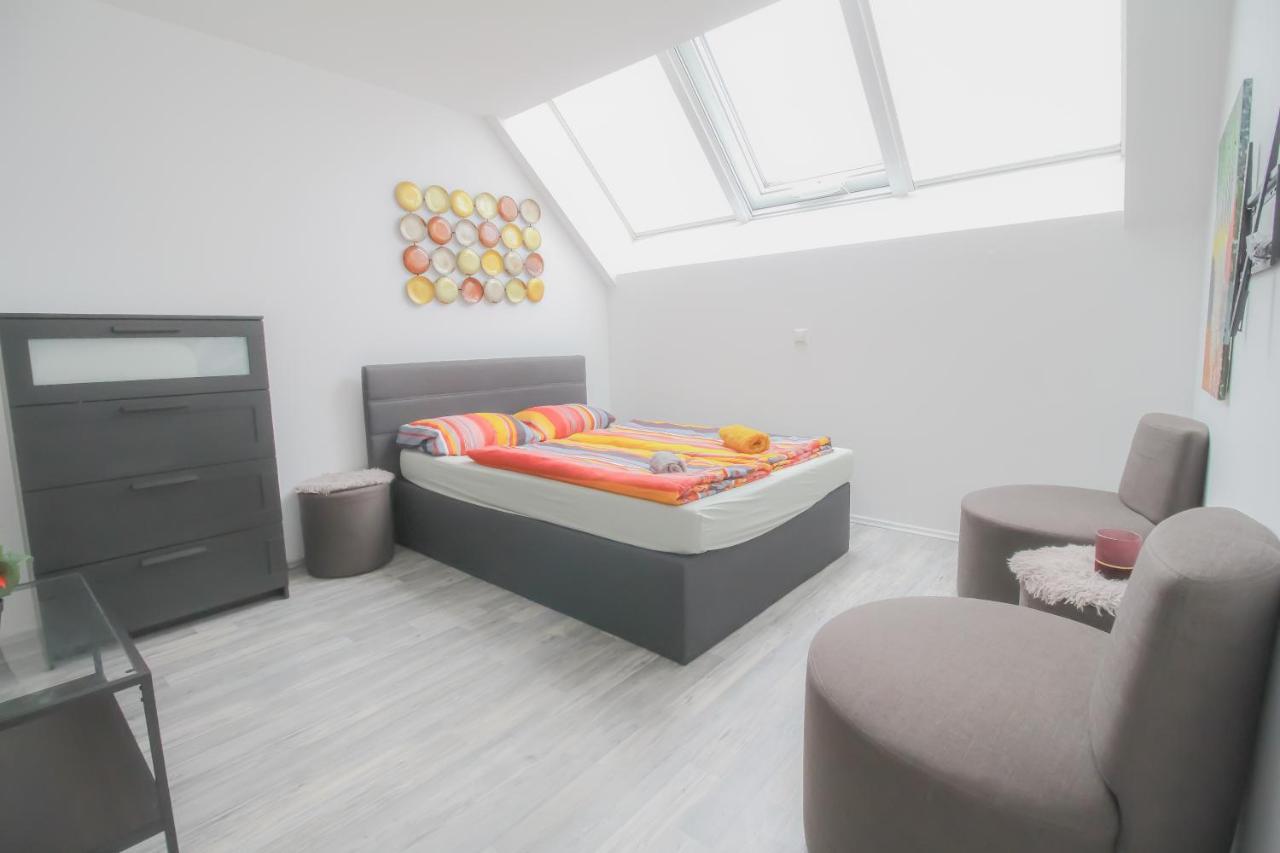 Private Triple Bedroom In Shared Apartment Dw171-4 Wien Exteriör bild