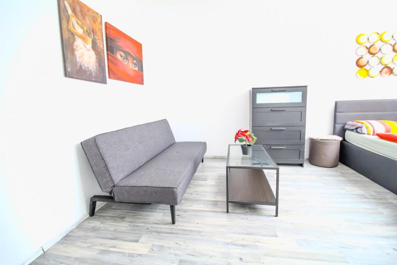 Private Triple Bedroom In Shared Apartment Dw171-4 Wien Exteriör bild